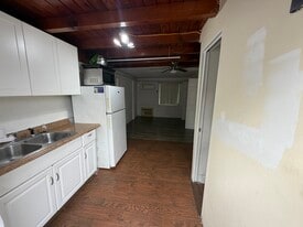 Building Photo - 1410 N 65th Ter