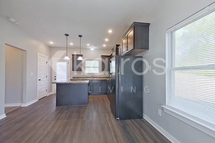 Building Photo - 130 Ivy Meadow Cir