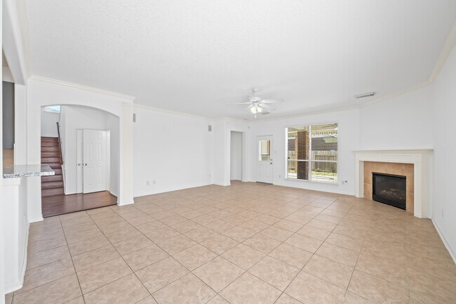 Building Photo - 15026 Magnoliabough Pl