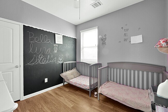 Building Photo - 3554 Paganini Pl