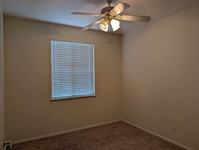 Building Photo - Wonderful 4 bedroom home in Clovis offerin...