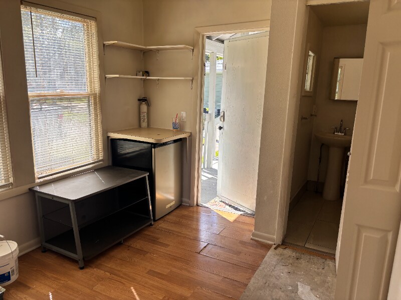 Building Photo - 141 Fairview Ave