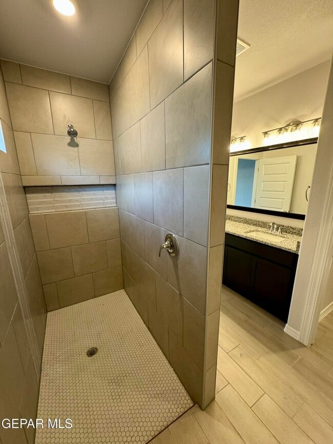 Building Photo - 7500 Enchanted Ridge Dr