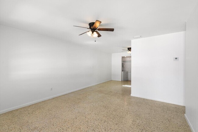 Building Photo - 2421 Patterson Ave