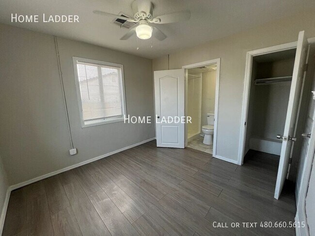 Building Photo - 927 S 35th Ave