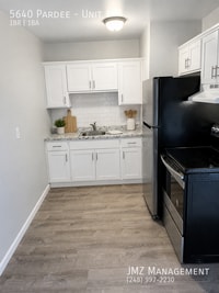 Building Photo - 5640 Pardee-Unit 4