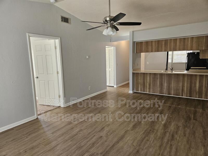 Building Photo - 4031 SW 7th Pl