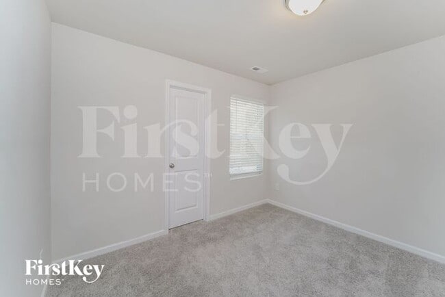 Building Photo - 2094 Cypress Village Dr NW