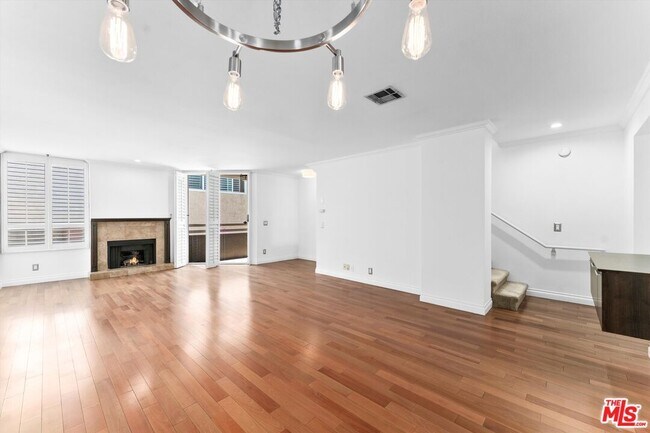 Building Photo - 4164 Tujunga Ave