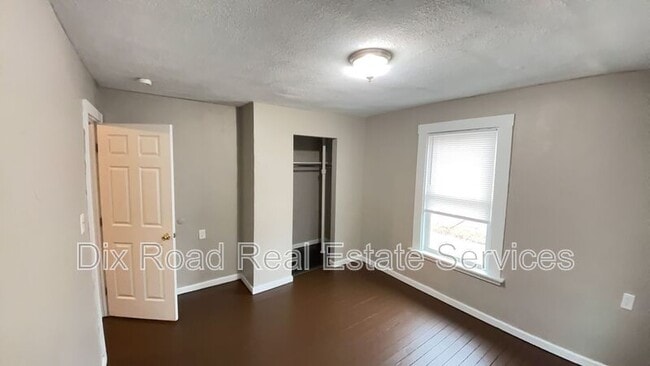 Building Photo - 1901 Tytus Ave