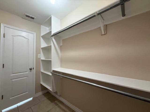 Building Photo - 2720 Camelot Dr