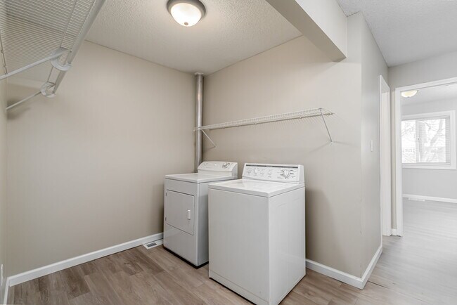 Building Photo - 1241 33rd St