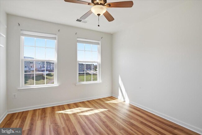 Building Photo - 166 Trout Lily Dr