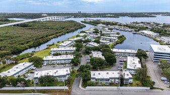 Building Photo - 2800 Indian River Blvd