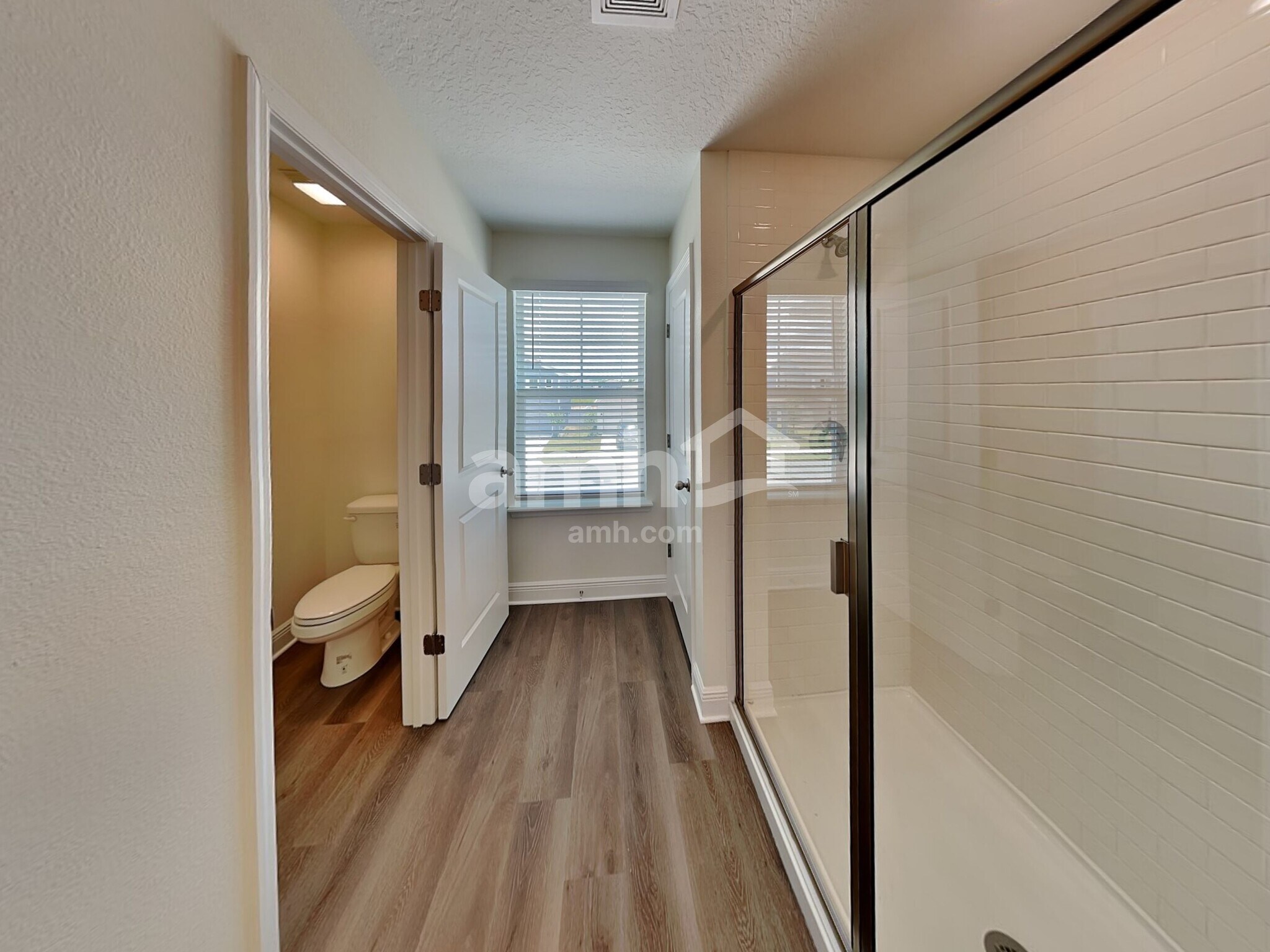 Building Photo - 1054 Heavenly Dr