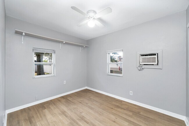 Building Photo - 3320 6th Ave N