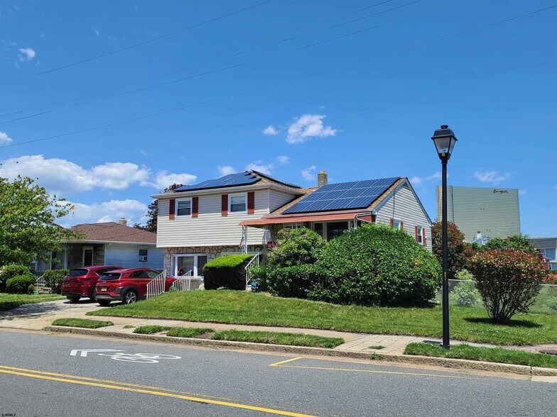 Building Photo - 1305 N Ohio Ave