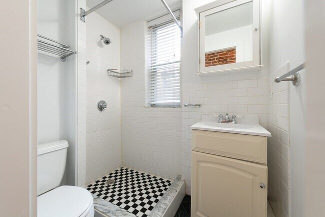 Building Photo - 80 Revere St