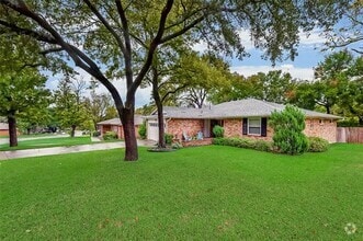 Building Photo - 8539 Bretshire Dr