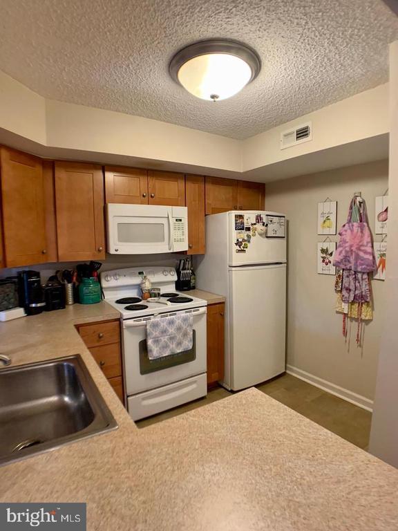 Building Photo - 209 Deer Run