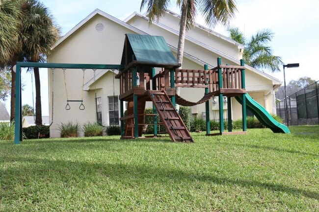 Building Photo - 6299 La Costa Dr