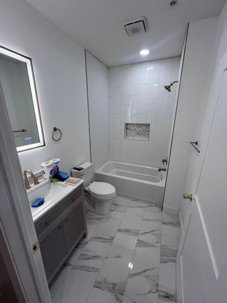 Building Photo - 1314 11th Ave