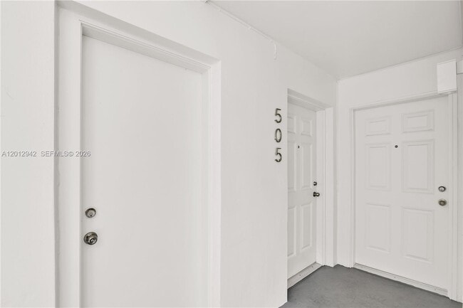 Building Photo - 1770 E Las Olas Blvd