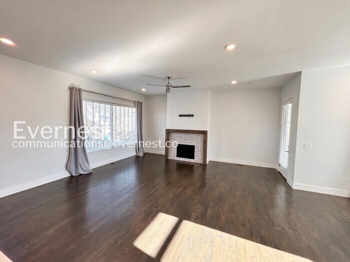 Building Photo - 915 Delmas Ave