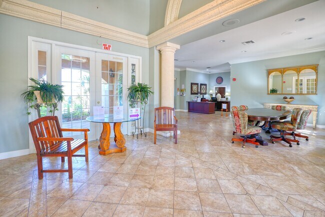 Building Photo - 1830 Florida Club Cir