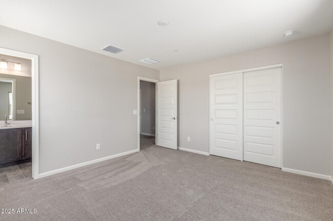 Building Photo - 733 E Commonwealth Ave