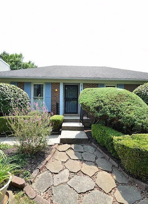 Building Photo - 614 Stivers Rd