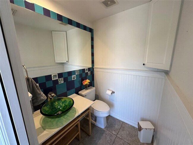 Building Photo - 4727 Spinnaker Dr
