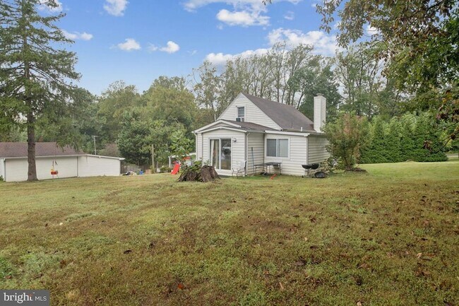 Building Photo - 2025 Fairland Rd