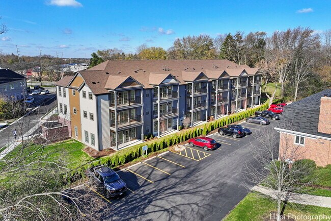 Building Photo - 319 S Glendale Ave