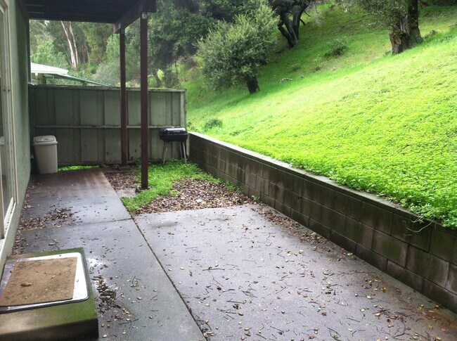 Primary Photo - 8043 Greenridge Dr