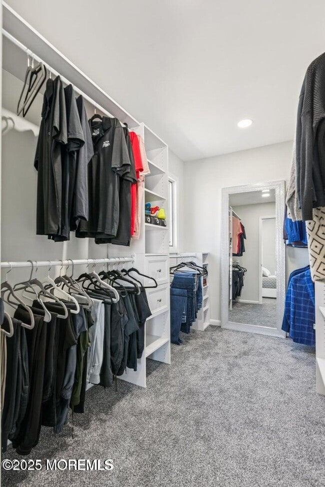 Building Photo - 385 Aldo Dr