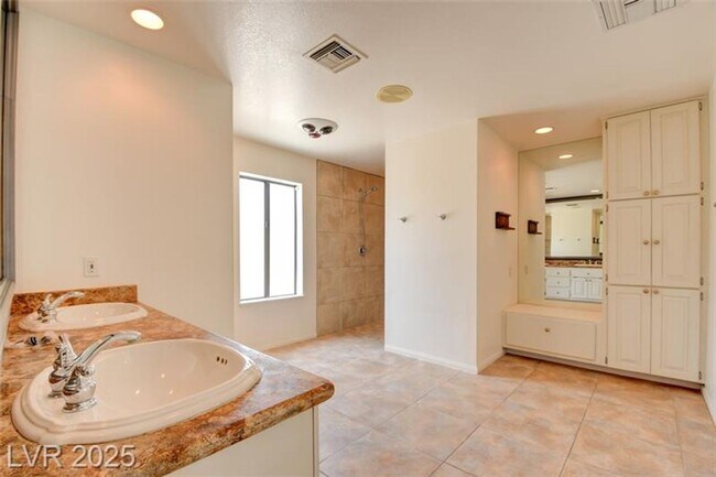 Building Photo - Fabulous Ranch-Style Home on Over Half an Acre – No HOA!