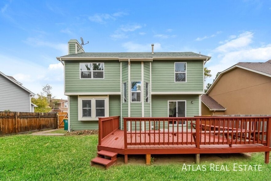 Building Photo - 8560 Ilex Dr