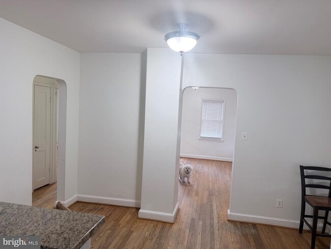 Building Photo - 491 N Latham St