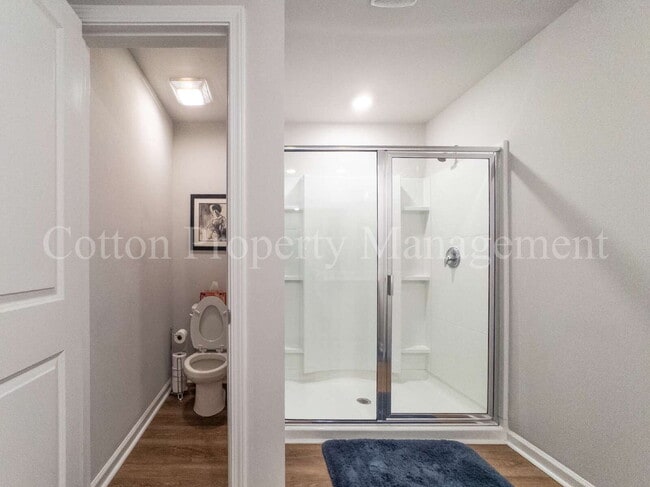 Building Photo - 7626 Knightbell Cir