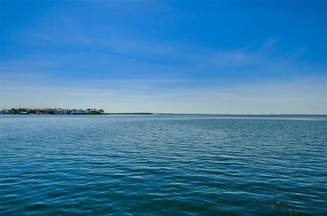 Building Photo - 6104 Palma Del Mar Blvd S