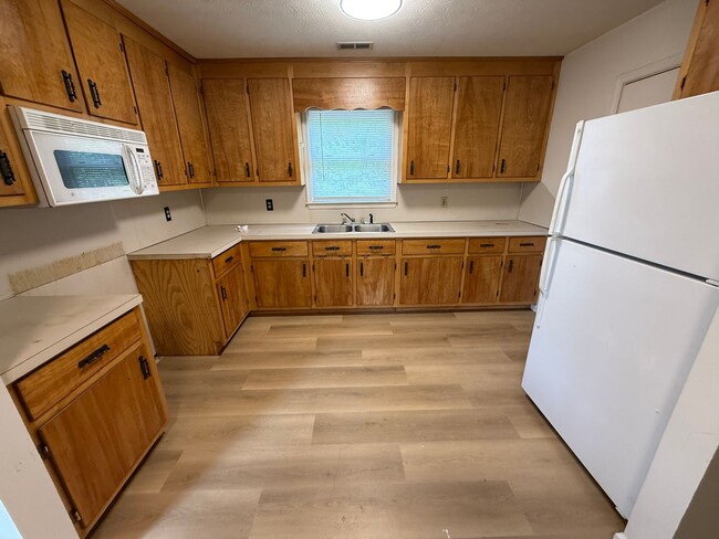 Building Photo - 15487 W James Anderson Hwy