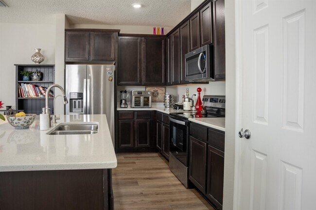 Building Photo - 75 Great Star Ct