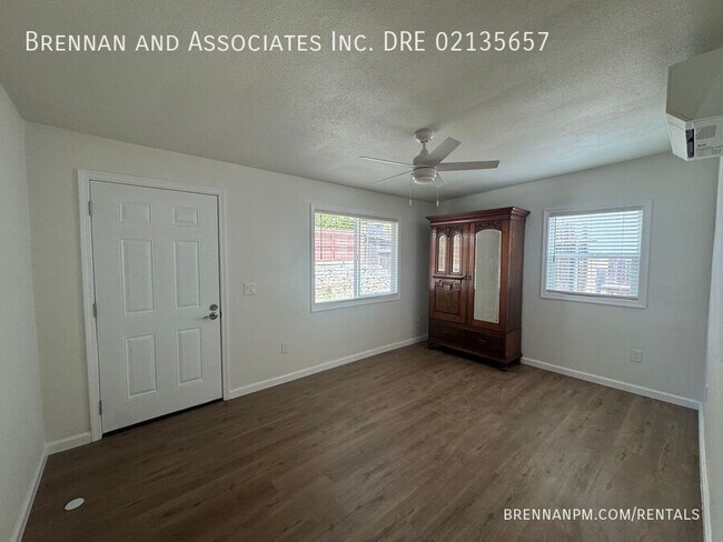 Building Photo - 330 Lento Ln