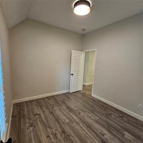 Building Photo - 2817 Oleander Dr
