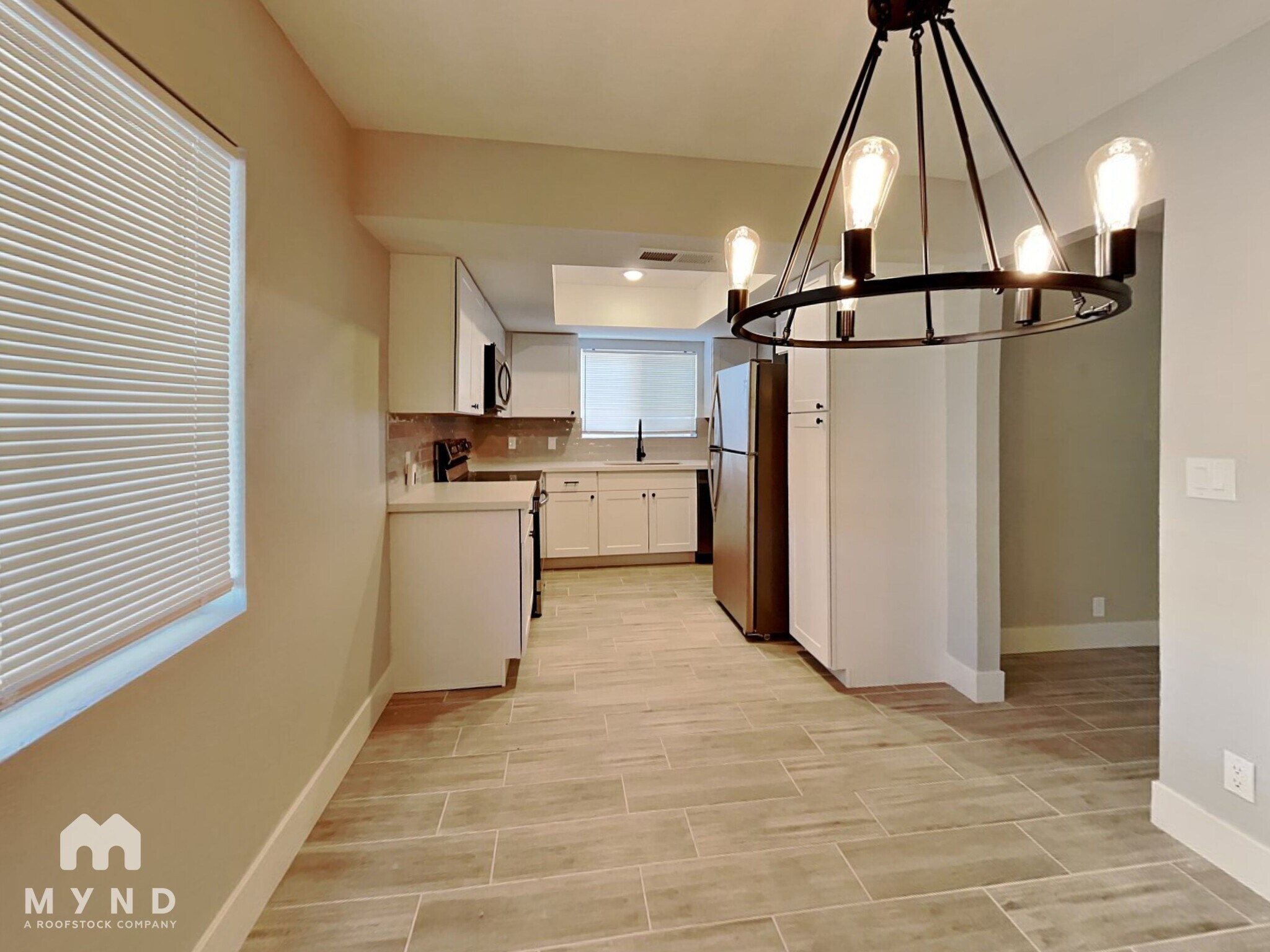 Building Photo - 4561 W Boca Raton Rd