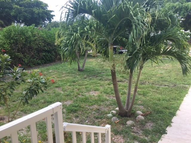 Building Photo - 805 NE 138th St