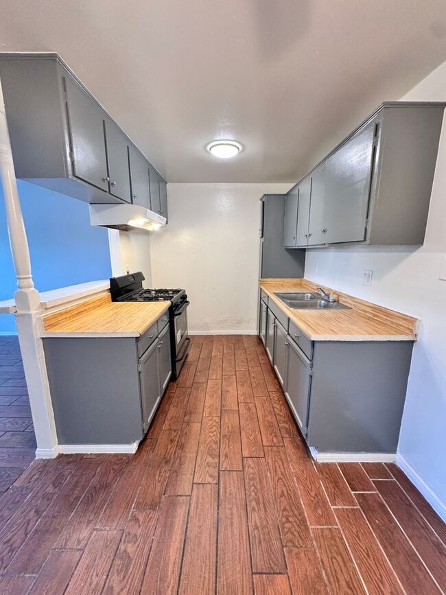 Building Photo - 17441 Jacquelyn Ln