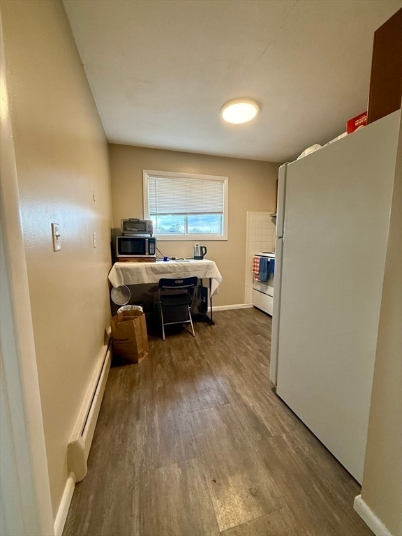 Building Photo - 69 Newton St