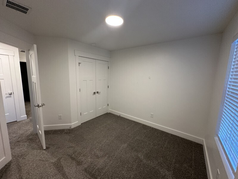 Building Photo - 1762 W 220 S